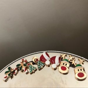 ✨ SALE ✨ Earrings for holidays season 🎄